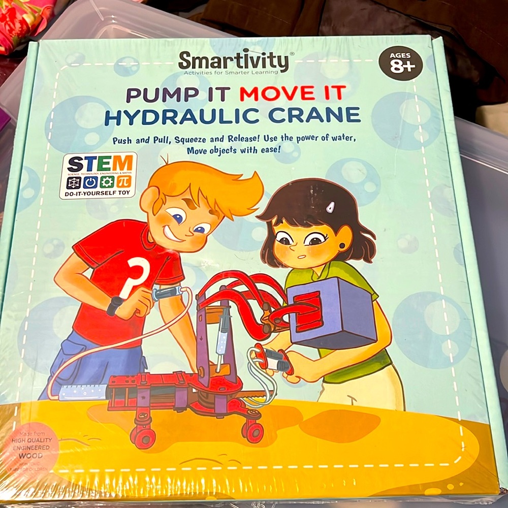 Hydraulic Crane, STEM DIY Fun Toy, Educational & Construction Based Activity NEW